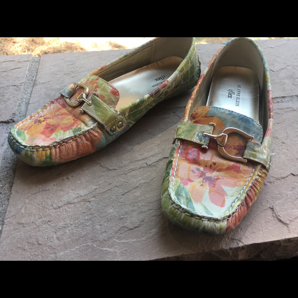 Anne Klein iFlex Floral Flats - size 10M